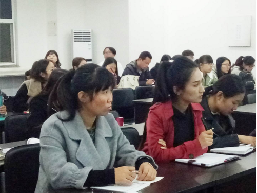 河北蒼龍國際學校老師的專業(yè)永遠在路上
