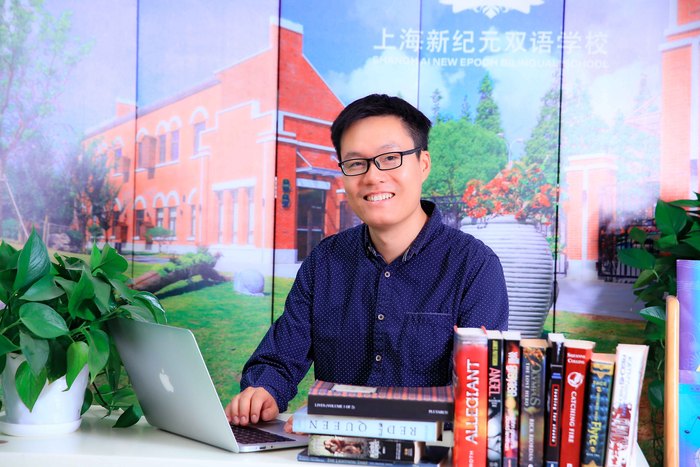 陳磊 數(shù)學老師 取得美國特拉華大學理學碩士、博士研究生。曾獲高中數(shù)學聯(lián)賽一等獎，免高考保送至南開大學陳省身數(shù)學試點班。在特拉華大學期間，給各學科本科生全英文教授微積分等數(shù)學課程。